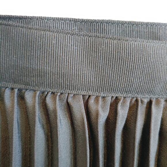 Jason Wu for Target Black Pleated Skirt Sz 10 Preppy Feminine Minimalist Casual - Picture 6 of 8